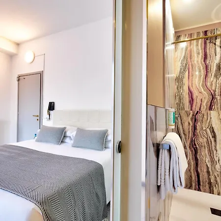 Hotel Cosy